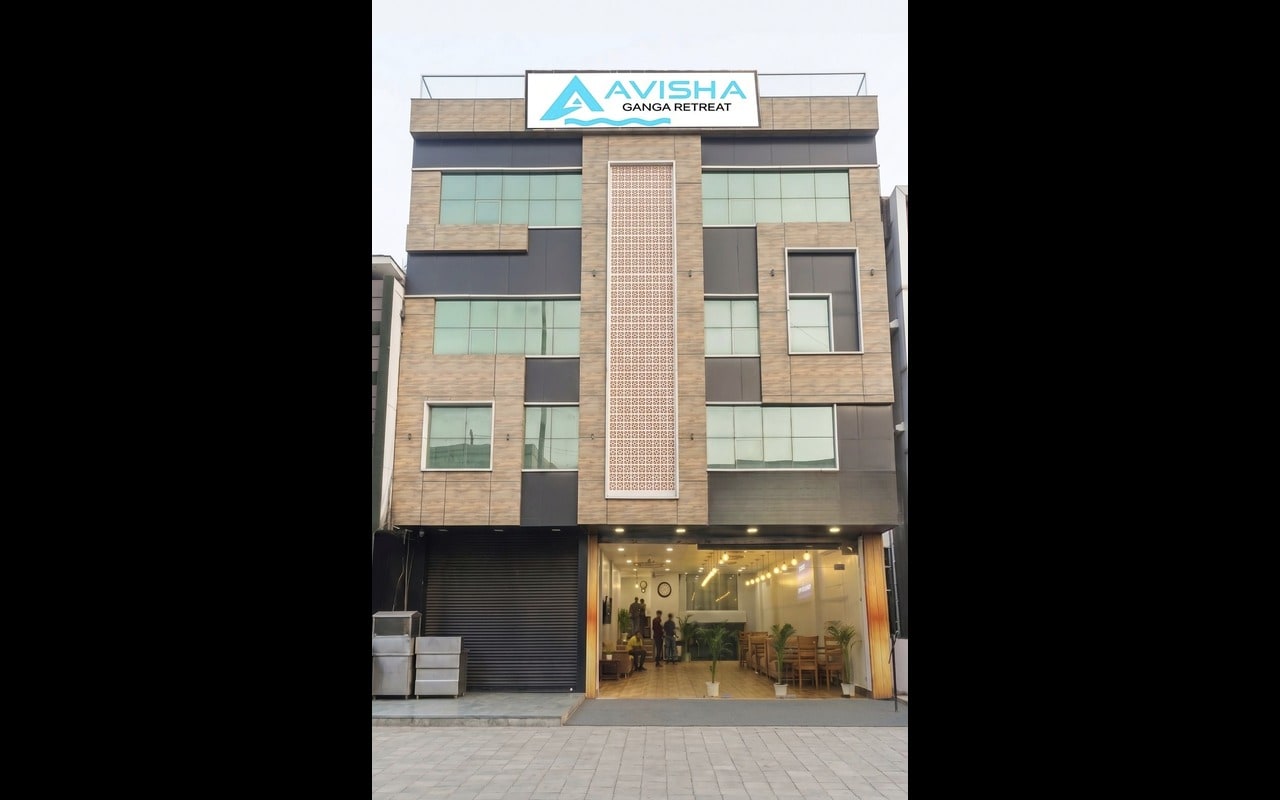 Avisha Ganga Retreat - Near Har Ki Pauri - Tap to explore photos