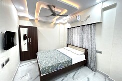 EPIC ROOMS