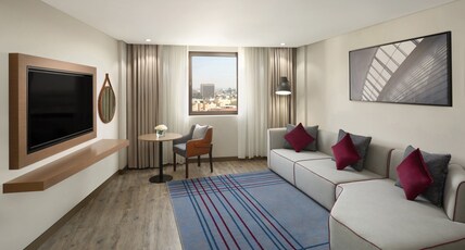 Crowne Plaza Riyadh Palace Room Type - 1 Bedroom Suite City View