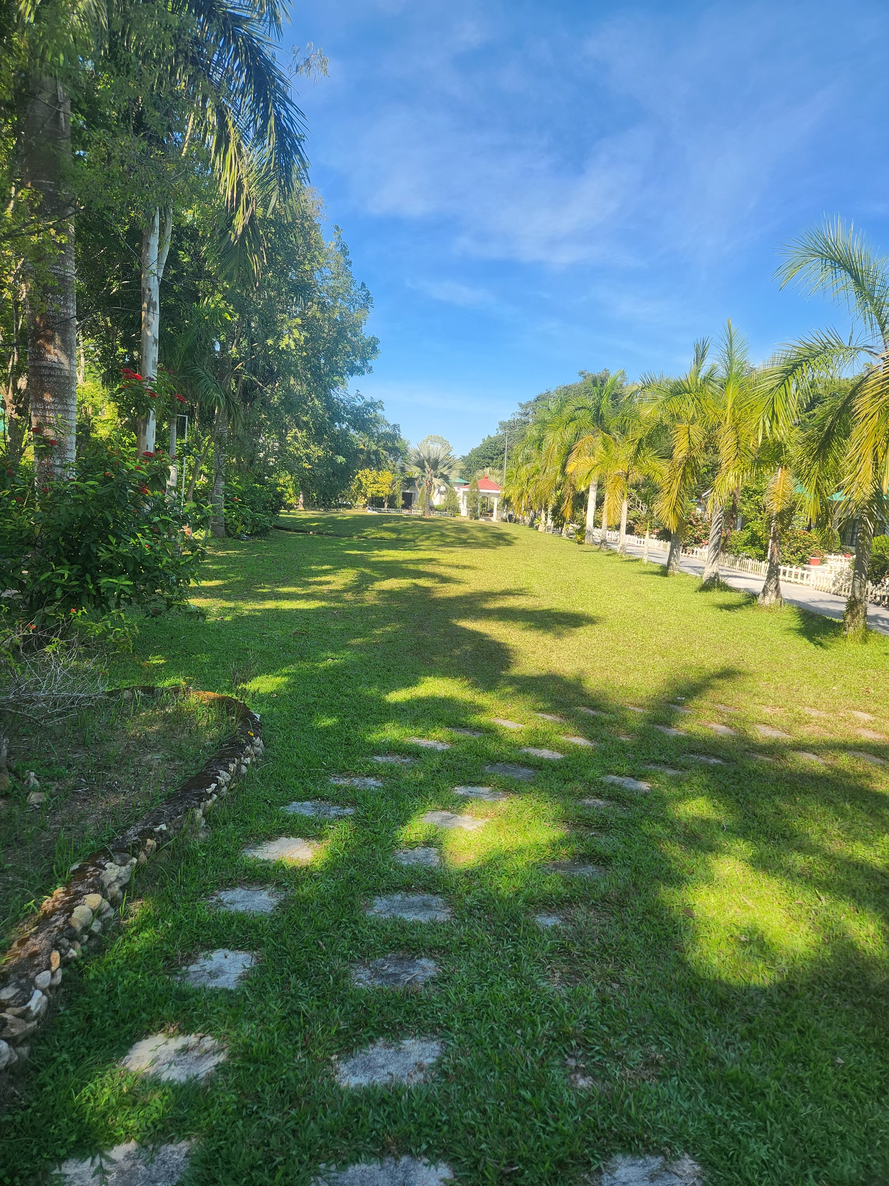 Grassland Resort - Tap to explore photos