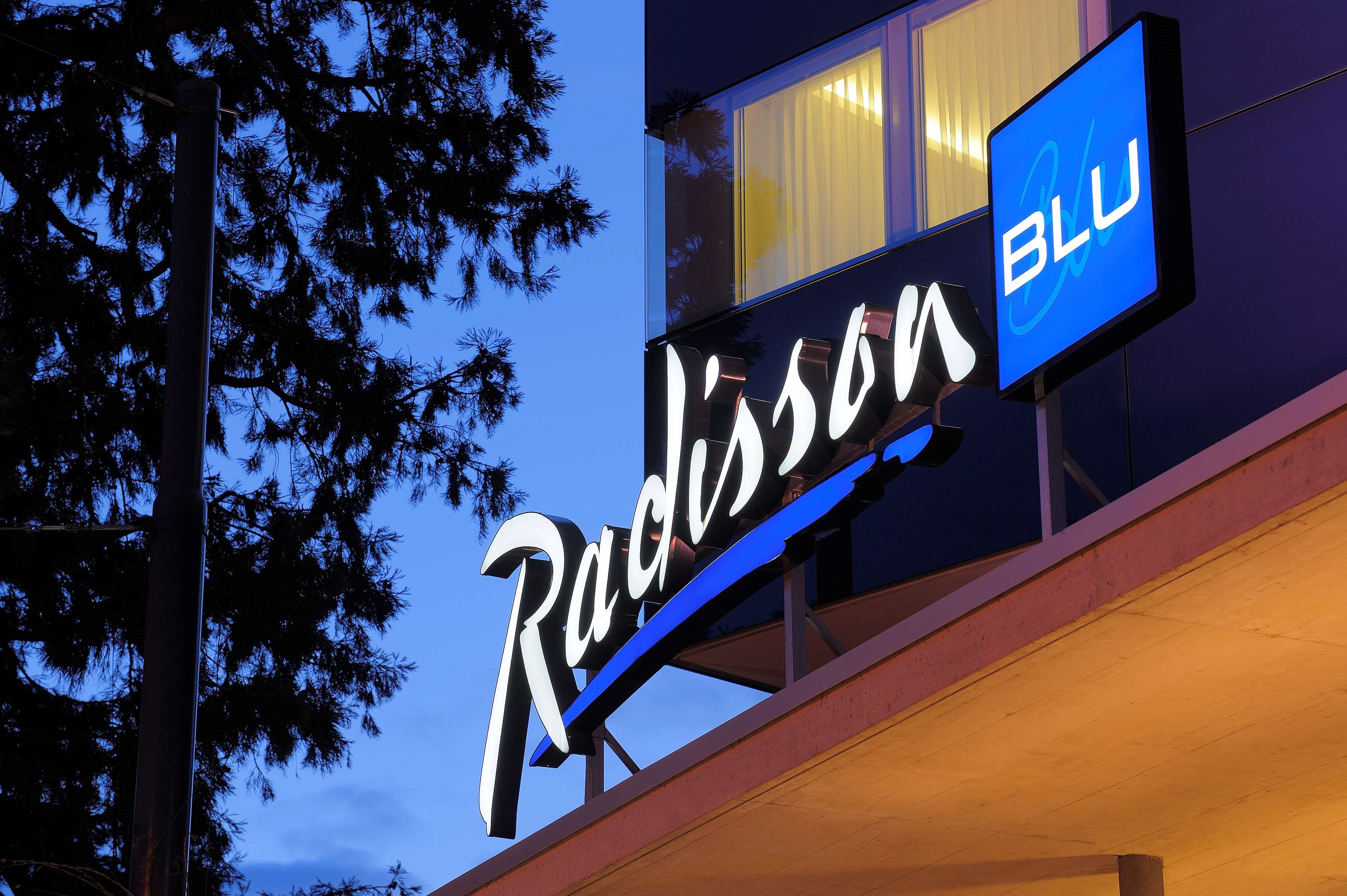 Radisson Blu Hotel, St. Gallen - Tap to explore photos