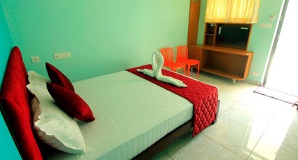 Paradise Mystic Tones Room Type - Standard Room with King Bed