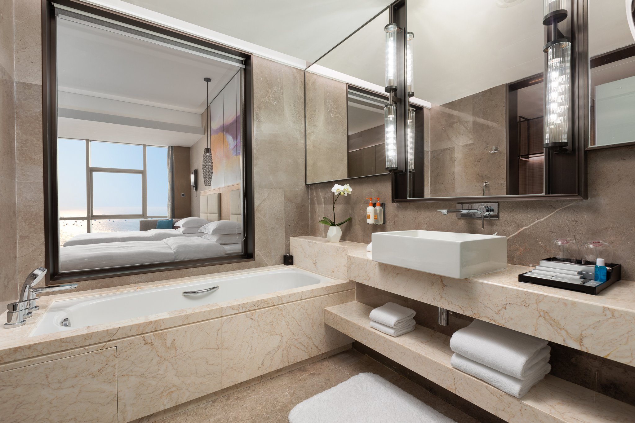 Crowne Plaza Beihai Silver Beach - Tap to explore photos