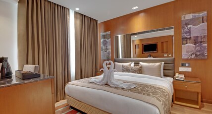 Beacon Hotel - Nirman Vihar, New Delhi Room Type - Superior Room