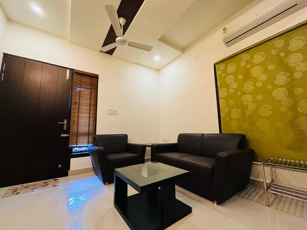 Alta - Tap to explore photos