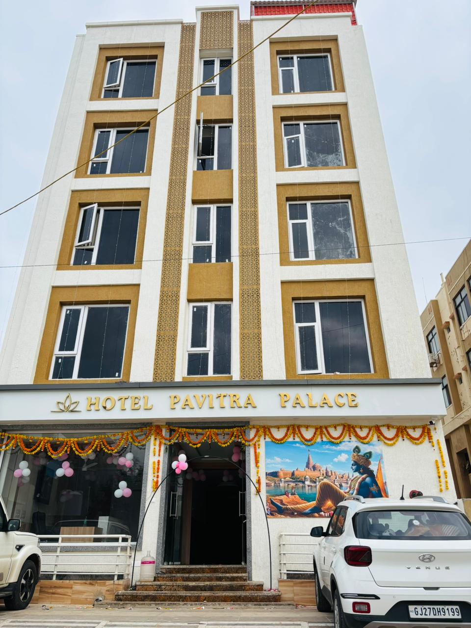Hotel Pavitra Palace - Tap to explore photos