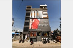 HOTEL  S R GRAND