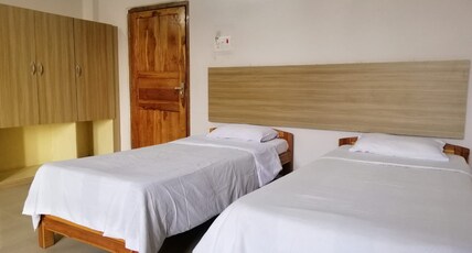 Highway Lodge Room Type - Deluxe (A/C Room) 2 Single Bed