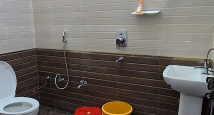 Hay Prabhu Room Type - Deluxe Double Bed Room