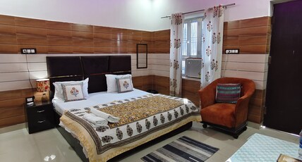 Shri jee Homestay Room Type - Bedroom 1