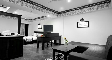 Liwa - The Transit Hotel Room Type - Club Premier