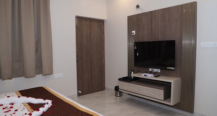 The Vintage Village Resort Room Type - Junior Suite Room