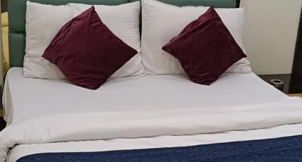 Hotel Sunrise Room Type - Deluxe Room