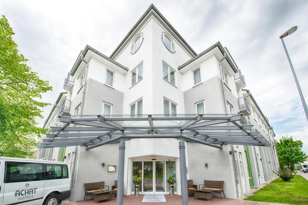 ACHAT Hotel Leipzig Messe - Tap to explore photos