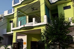 Sanctuary Tourist Lodge