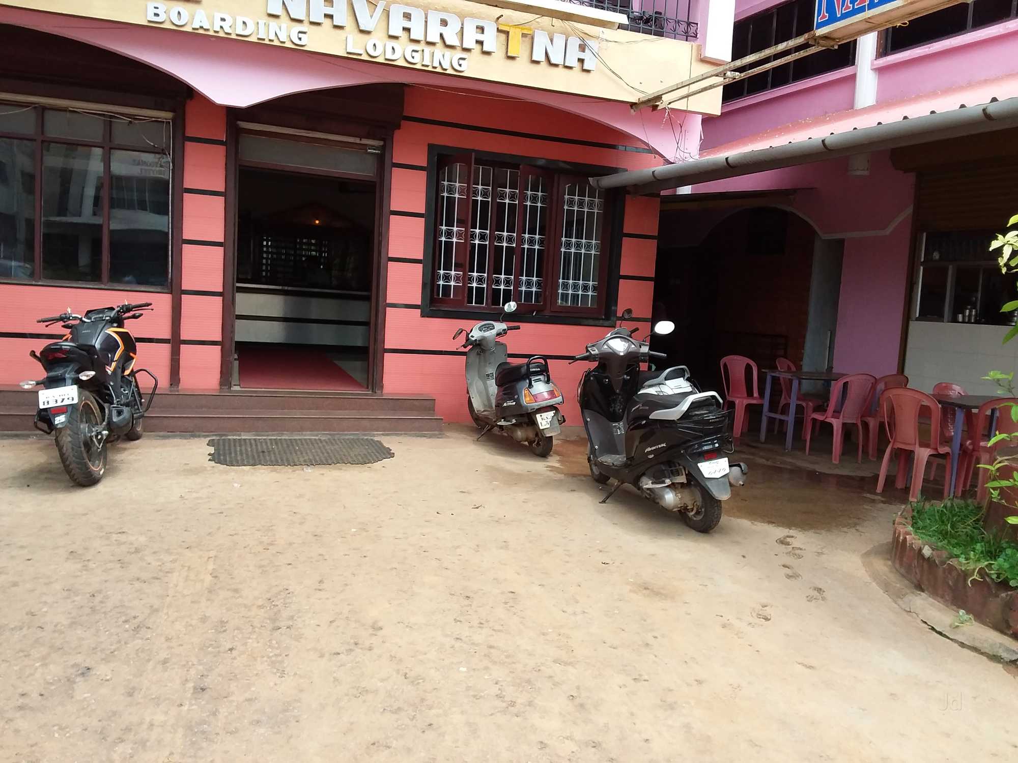 HOTEL NAVRATNA PALACE - Tap to explore photos