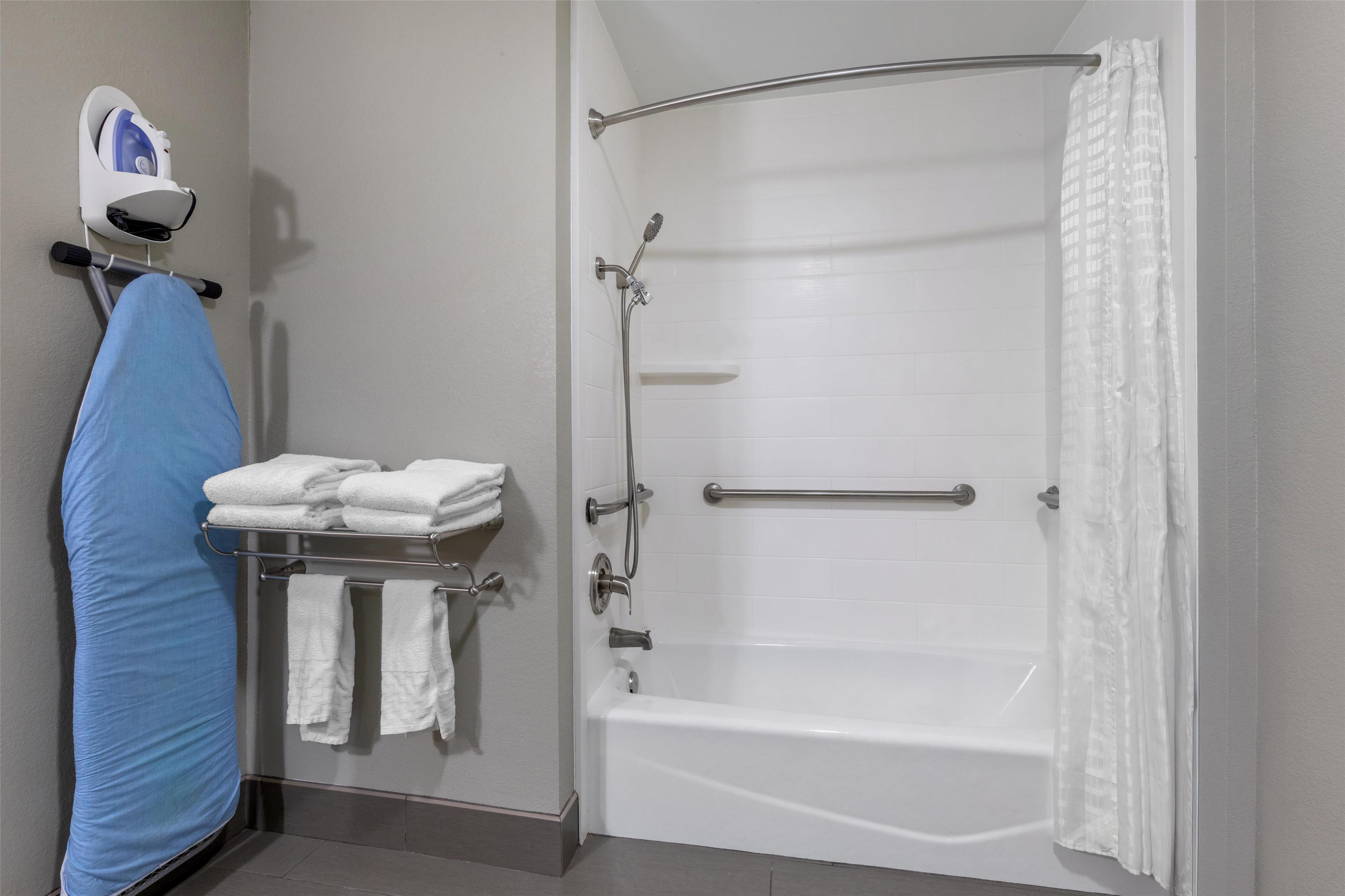 Best Western Plus Denton Inn & Suites - Tap to explore photos