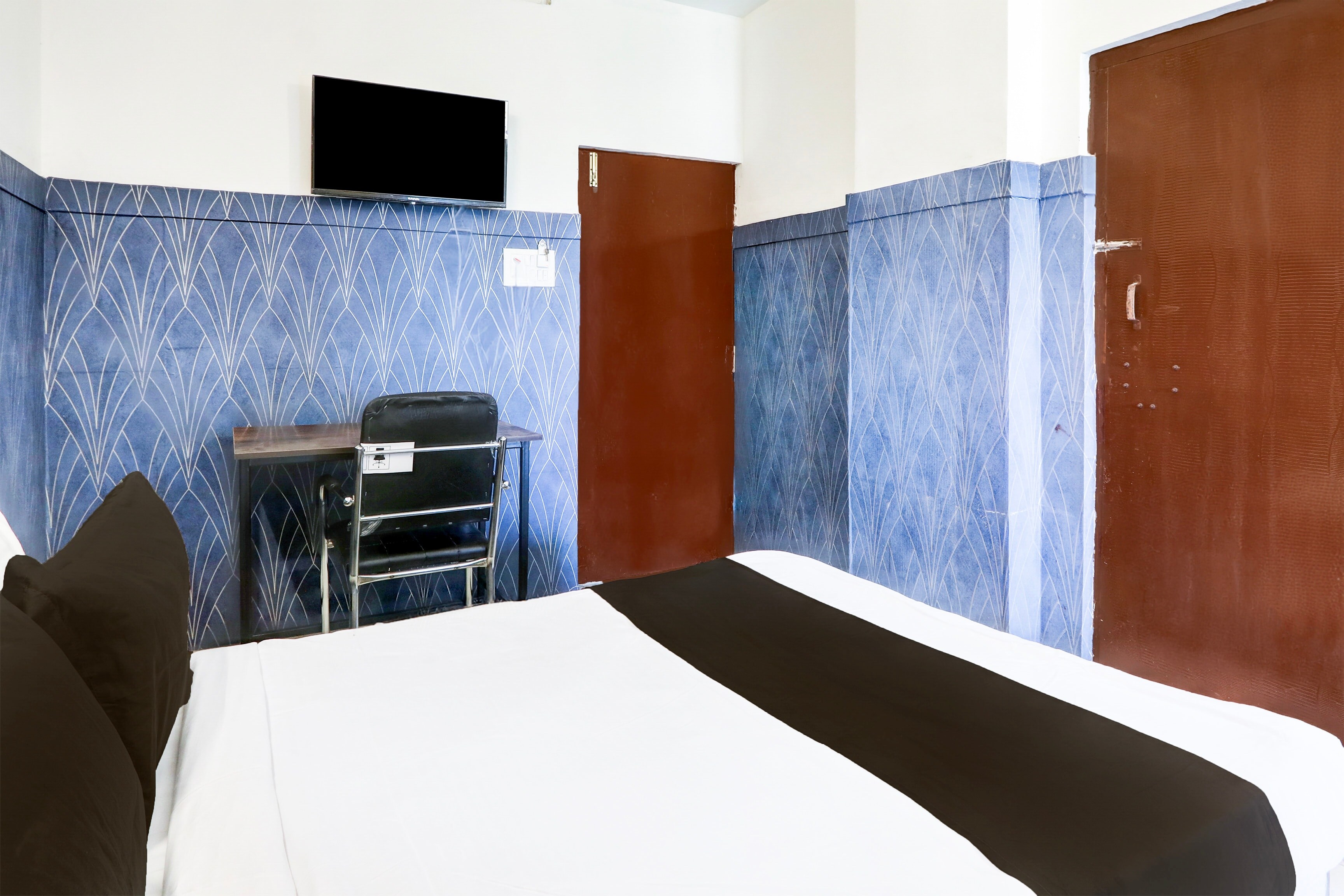 Hotel O Kukatpally S Palace - Tap to explore photos