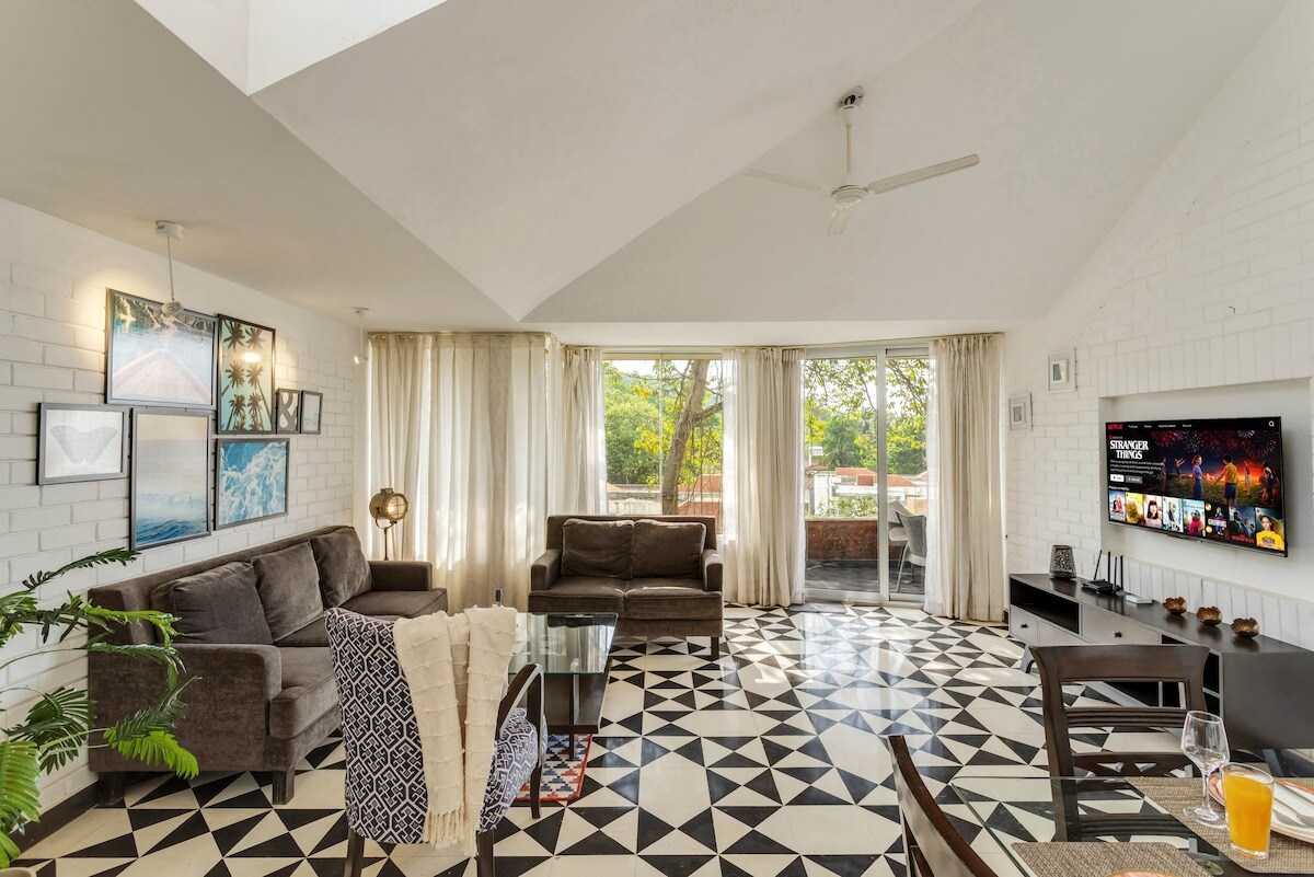 Modern 2BHK with Rooftop Pool 10 mins drive to Beach | Hireavilla - Tap to explore photos