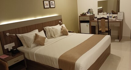 ARPITHA TOURIST HOME Room Type - DELUXE ROOM