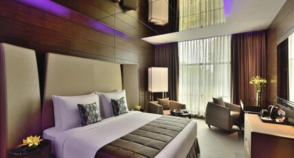 Radisson Blu Atria Bengaluru Room Type - Business Class Room