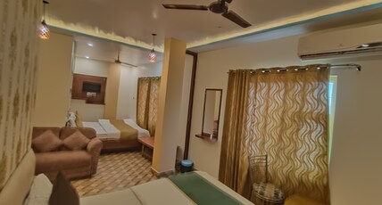 Hotel Picasso Room Type - Four Bedded Family Super Deluxe Room Hotel Picasso Room Type - Four Bedded Family Super Deluxe Room