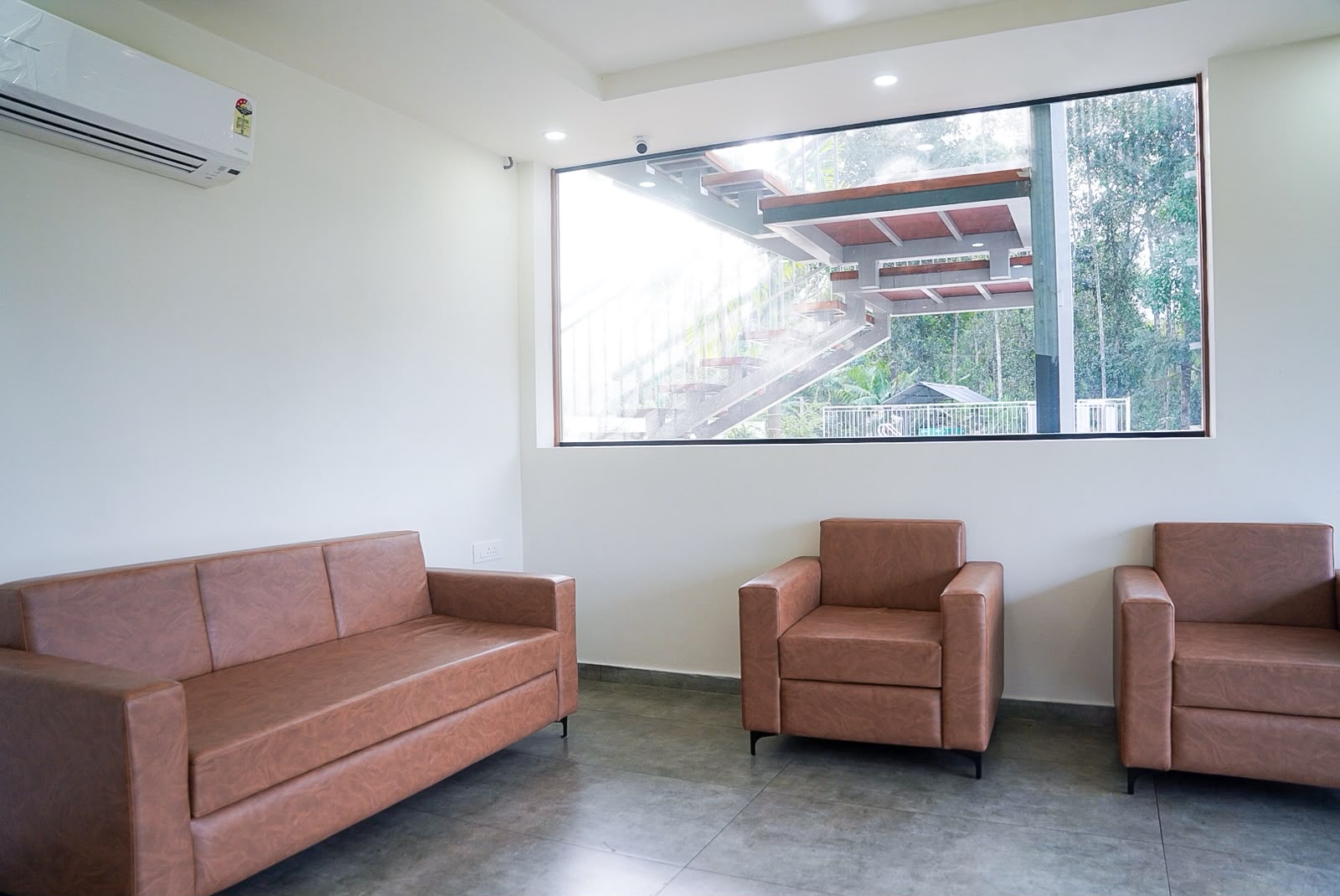 Banaghatt Retreats Premium Villa - Tap to explore photos