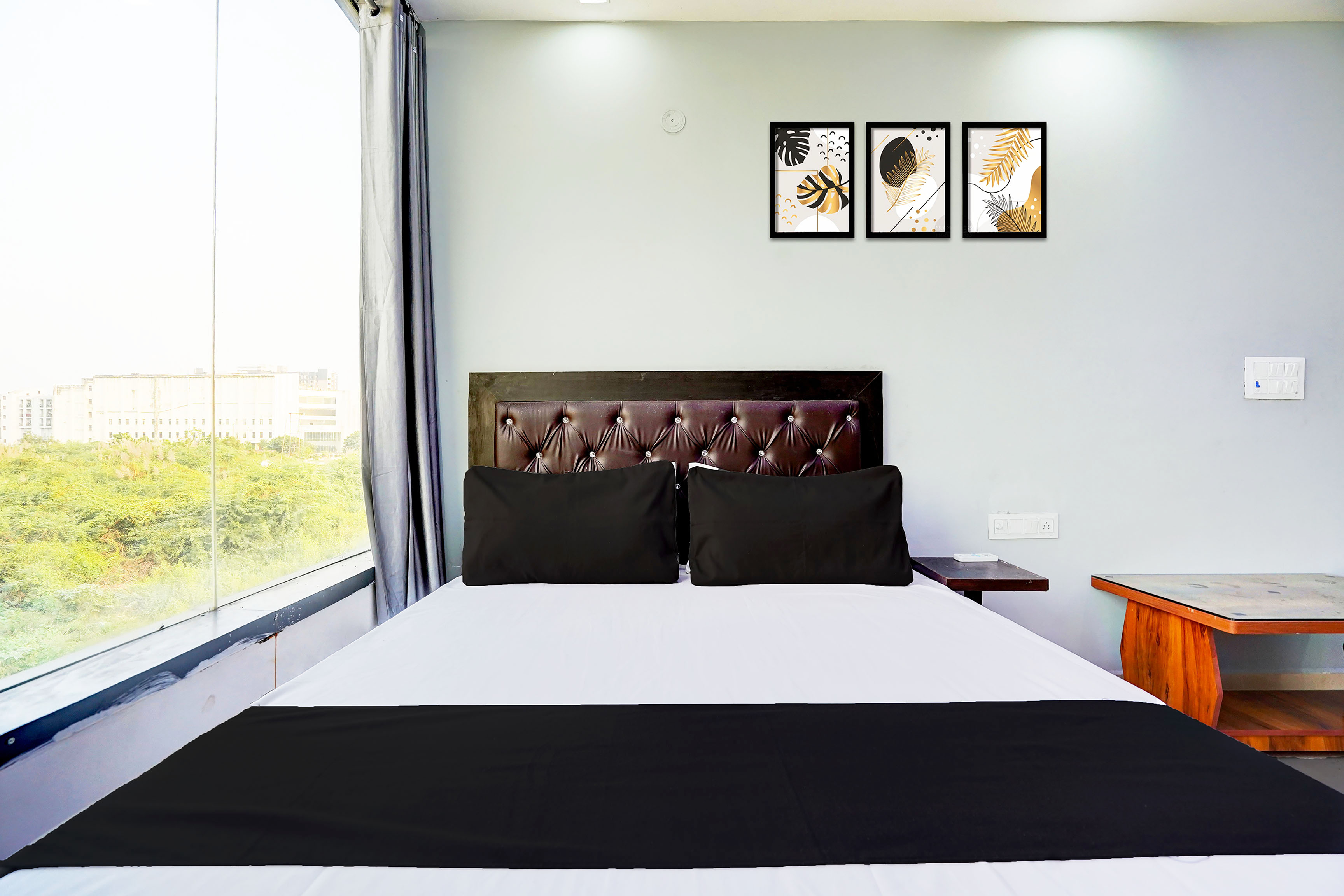 Hotel O Varn Residency And Hotels - Tap to explore photos