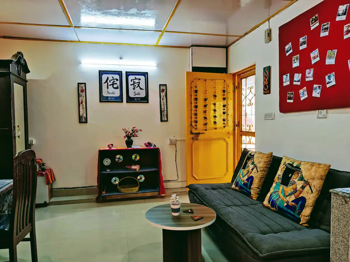 SUN 2BHK | Mall Road | Valley View| Winterline - Tap to explore photos