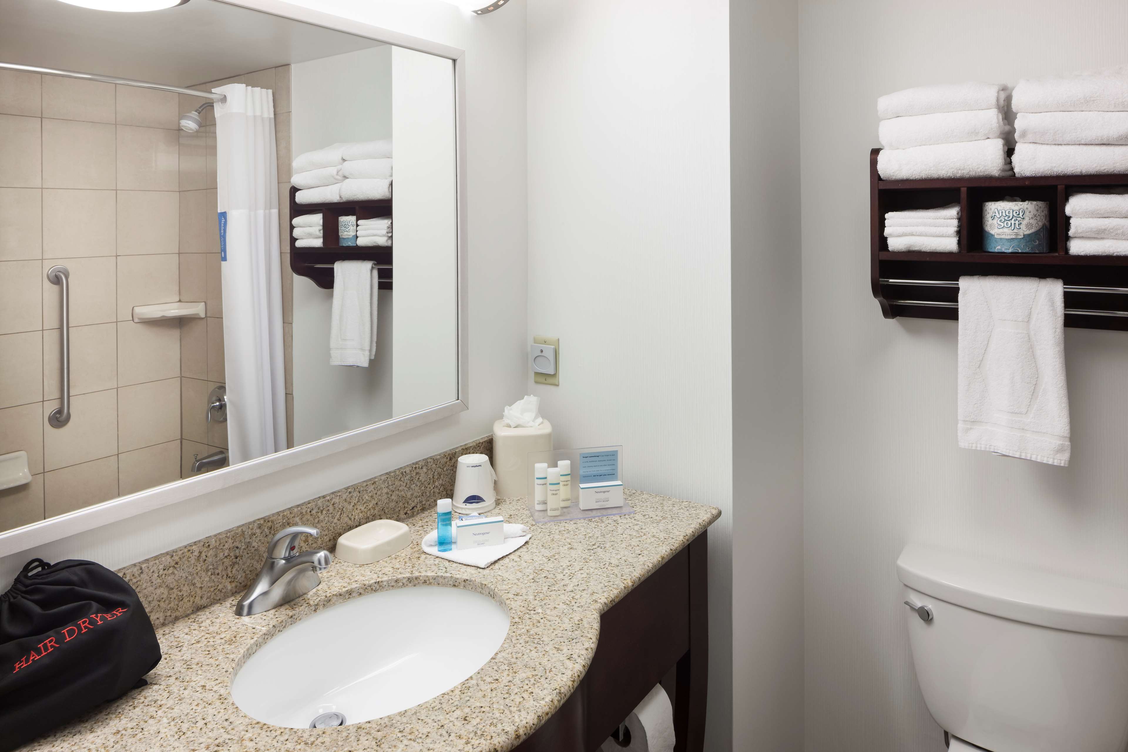 Hampton Inn & Suites by Hilton Oklahoma City-Bricktown - Tap to explore photos
