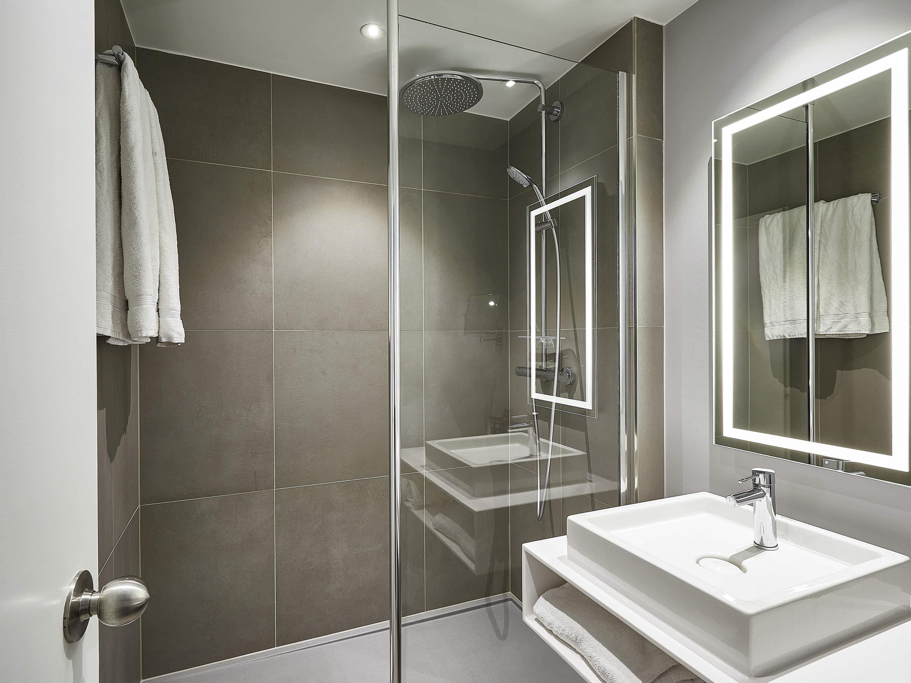 Novotel Ieper Centrum Flanders Fields - Tap to explore photos