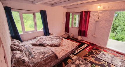 Valeria by Xtastays, Deohari, Sainj - Kullu Room Type - King  Room