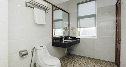 OYO 472 Lenka Hotel Room Type - Vietnam Superior Double