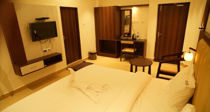 Rudriya Residency Room Type - Deluxe Room