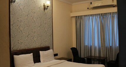 Hotel Royal Regency Room Type - Deluxe A/c Room