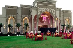 Address of La Flora Resort