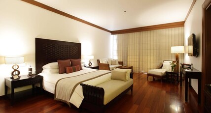 Jaypee Greens Golf & Spa Resort Room Type - Deluxe Double Room with Bathtub