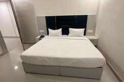 Hotel Paradise Palace