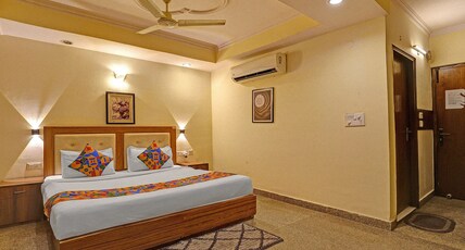 Via Silver Inn Residency Room Type - Deluxe Room