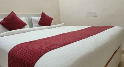 Raghavendra Rooms Room Type - AC Standard Room