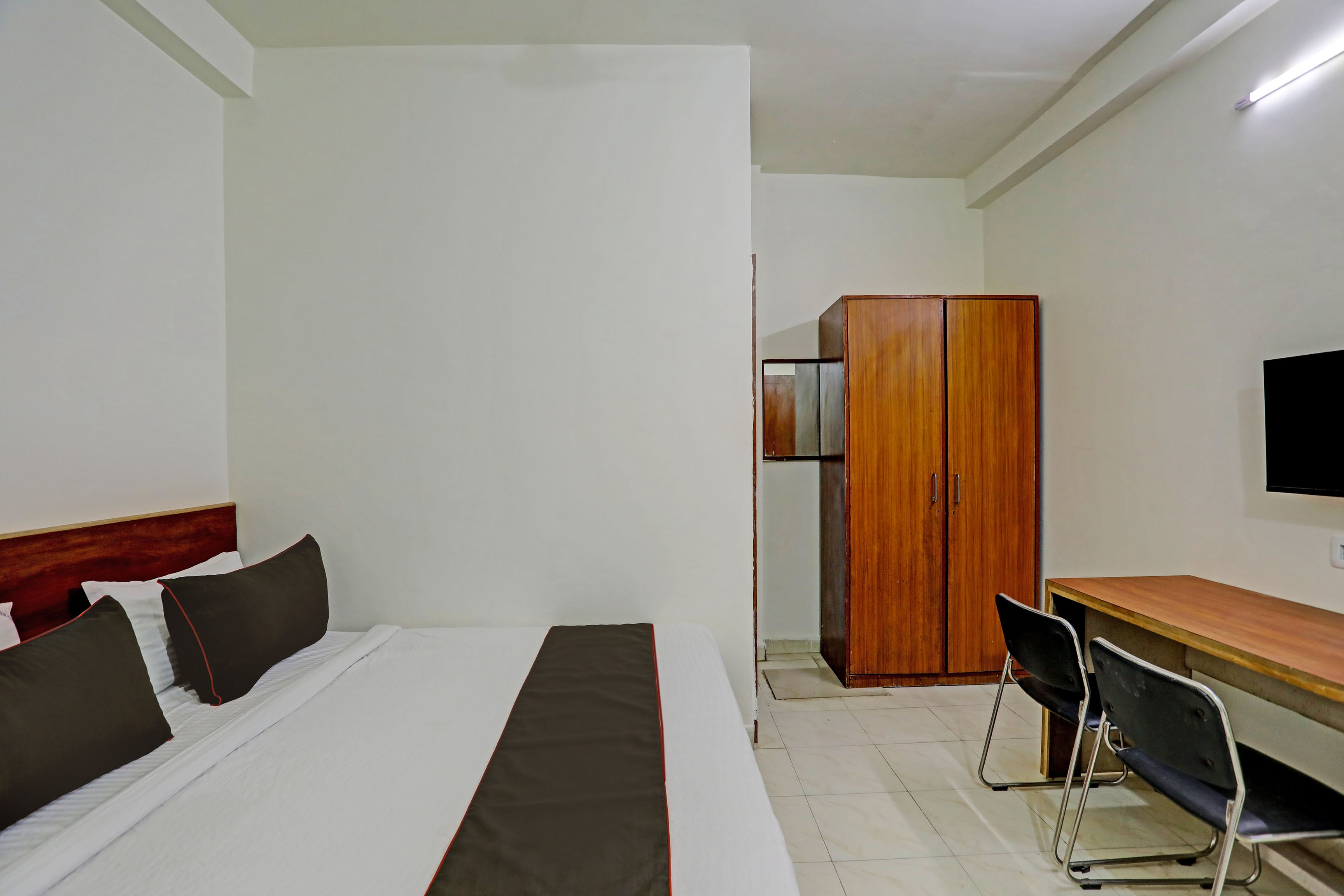 Hotel O Aditya Inn - Tap to explore photos