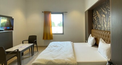 Mannat Resort Room Type - Deluxe Room