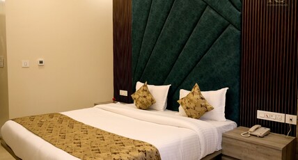 RAGHUBAR PALACE Room Type - Deluxe Room
