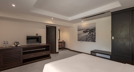 Hotel Tropicana Pattaya Room Type - Superior Garden Access King Hotel Tropicana Pattaya Room Type - Superior Garden Access King