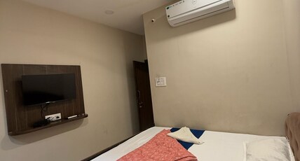 Shri Angareshwar Residency Room Type - Double Bed Ac Room