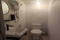 Hotel O J Stay Guesthouse