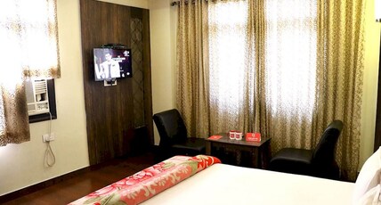 Hotel Mahadev Villa Room Type - Super Deluxe AC Room