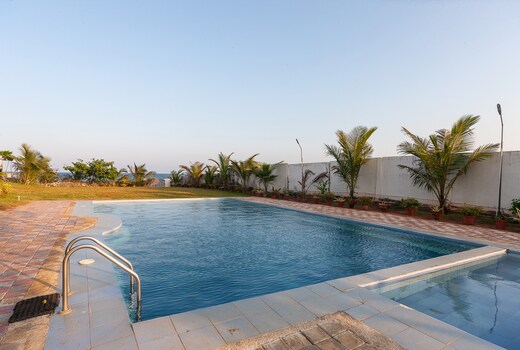 Joe Beach Resort