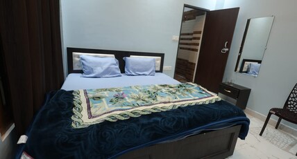 New Kaka Palace Room Type - Standard Bedroom 3