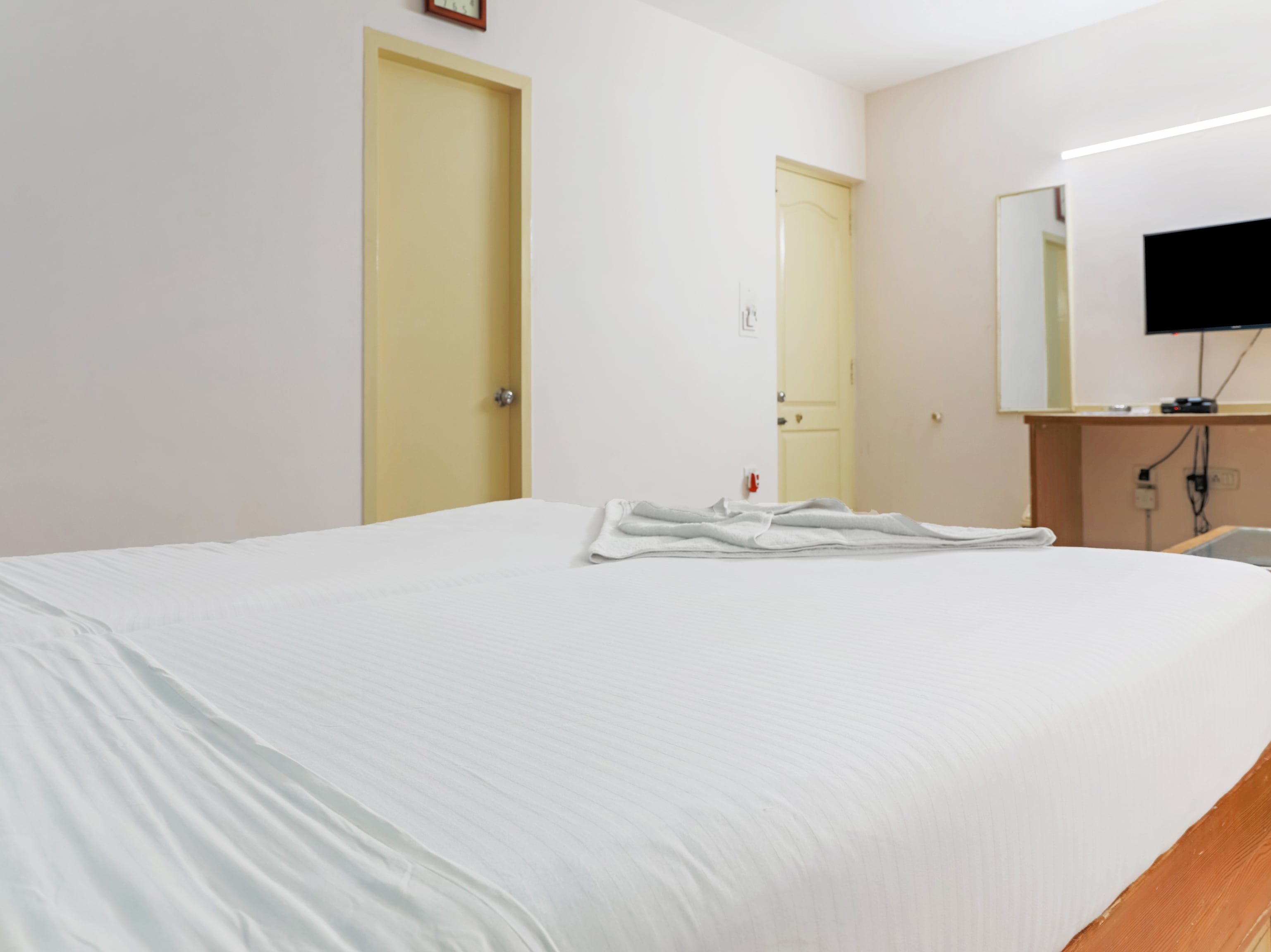 Golf Inn - Tap to explore photos